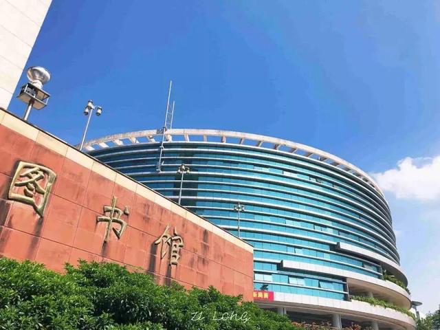 嘉應(yīng)大學(xué)圖書(shū)館LED顯示屏，完工??！